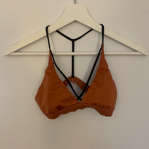 Victoria’s Secret Orange Sports Bra - Picture 1 of 2